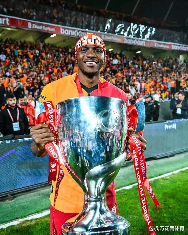 jinnianhui 官方网站-里程碑夜！浙江队内部沟通；欧冠窗口期刷纪录；球迷炸锅；轮换策略成焦点