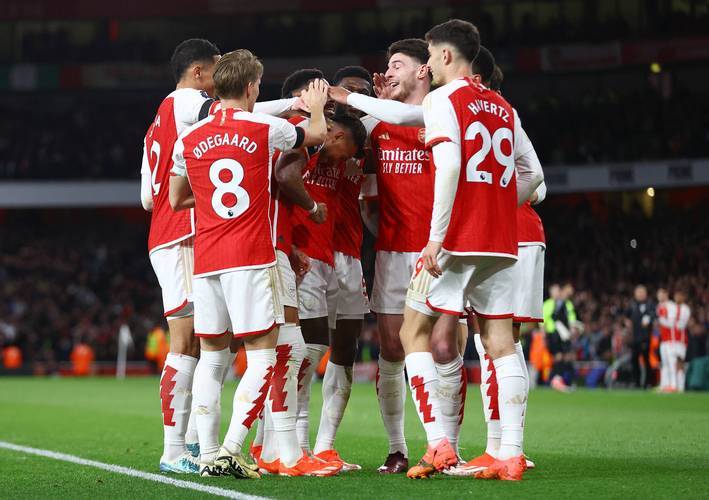 金年会最新活动-阿森纳迎法国杯关键赛，集结日防线松动，震撼外界，控场能力受关注